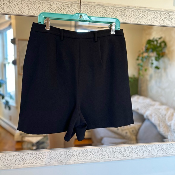 NWT Anthropologie Super High Waist/Rise Black Pleated External Pockets Shorts 12 - Picture 3 of 12